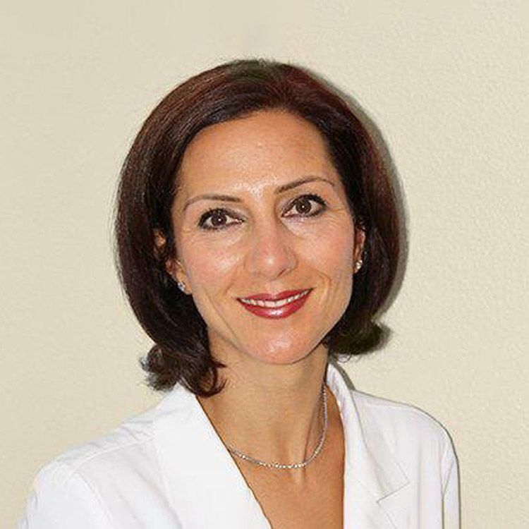 Dr. Bita Mostaghimi  |  California  |  Doctor Trained in The Bunionplasty® Procedure