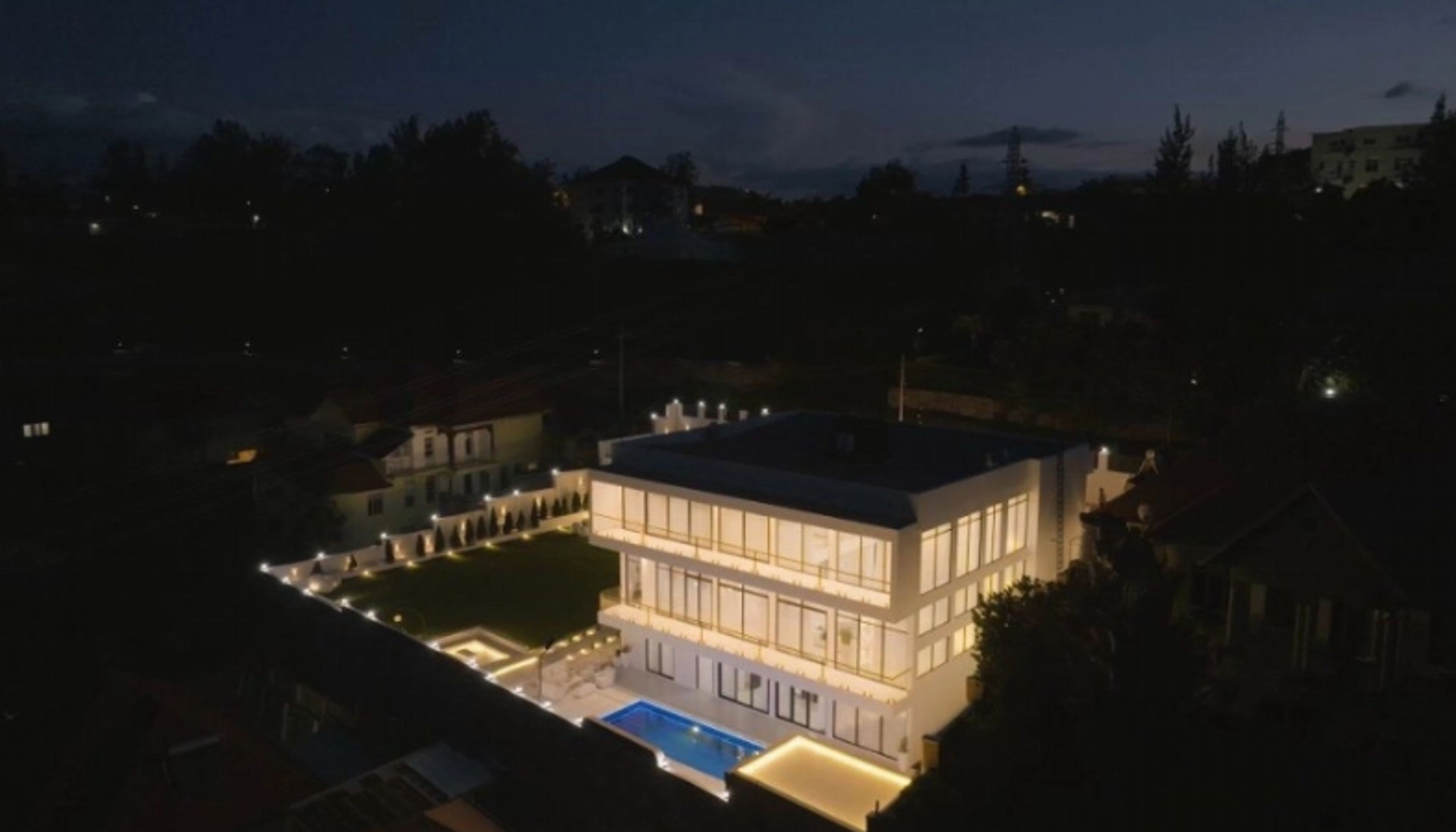 Miss Rwanda 2016, Mutesi Jolly Opens the Doors to a Rwf 1.3 Billion Kigali Mansion
