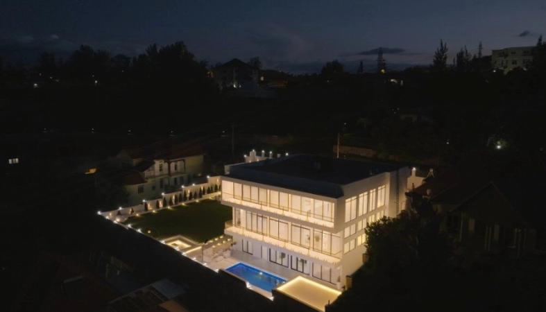 Miss Rwanda 2016, Mutesi Jolly Opens the Doors to a Rwf 1.3 Billion Kigali Mansion
