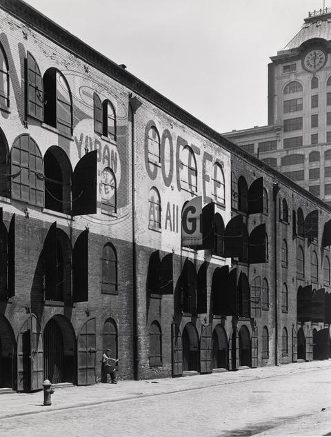 Empire Stores Dumbo 1936