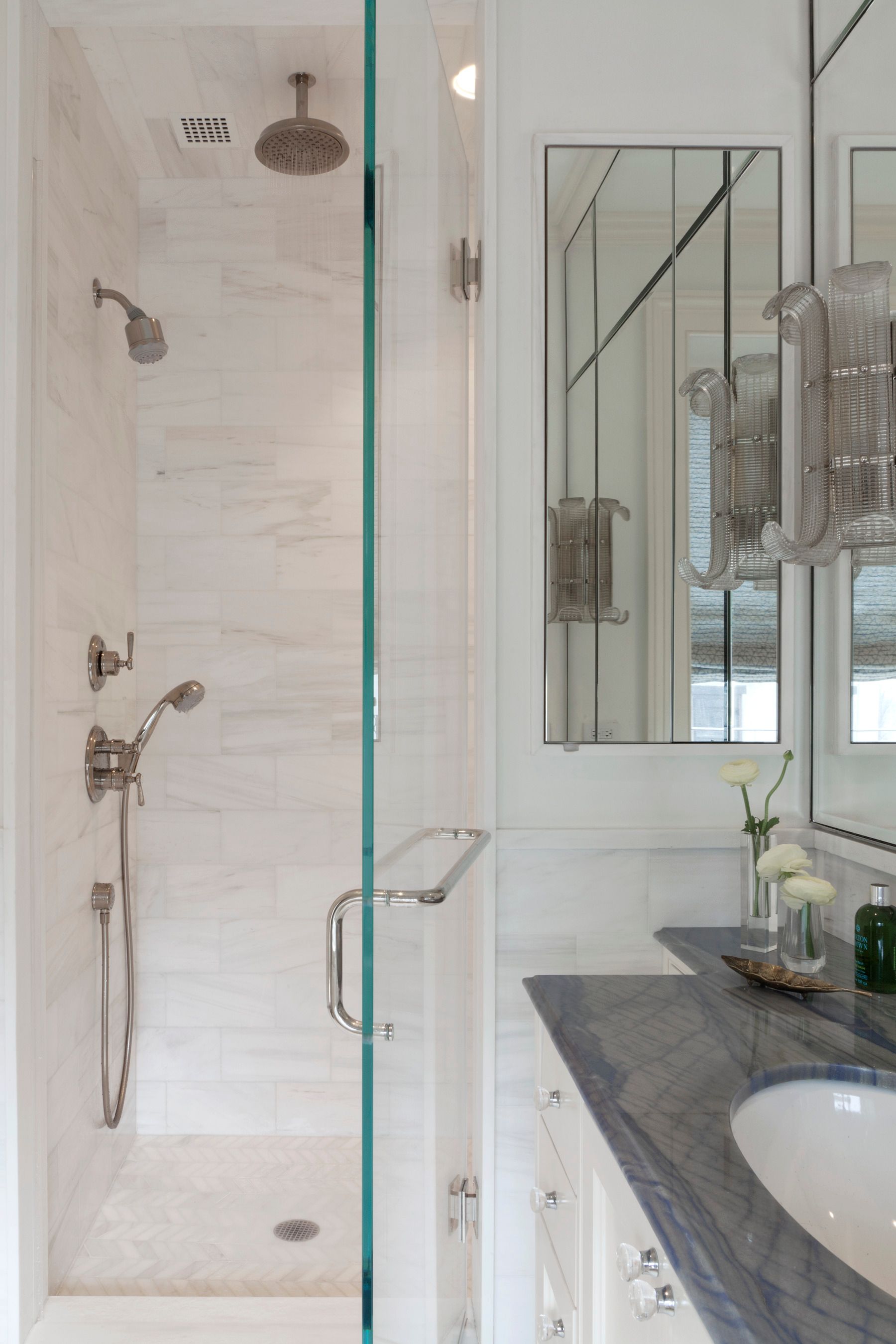  Brooklyn Heights Gothic Revival Shower
