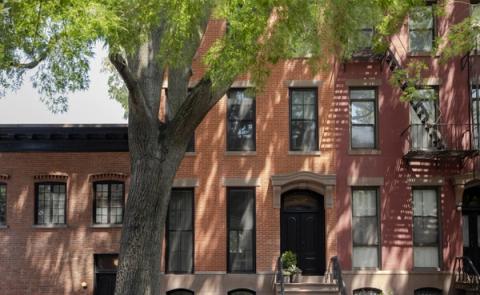 Cobble Hill Italianate Facade