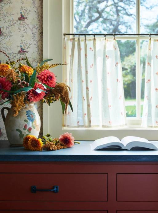 Litchfield County Farmhouse Kitchen Window