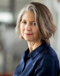 Kimberly Neuhaus headshot