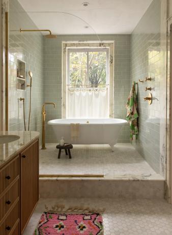 Cobble Hill Anglo-Italianate primary bathroom