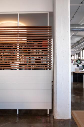 The Brooklyn Studio Screen