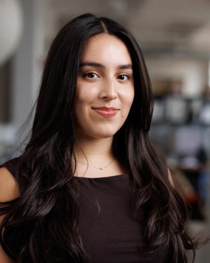 Viviana Alatorre Headshot