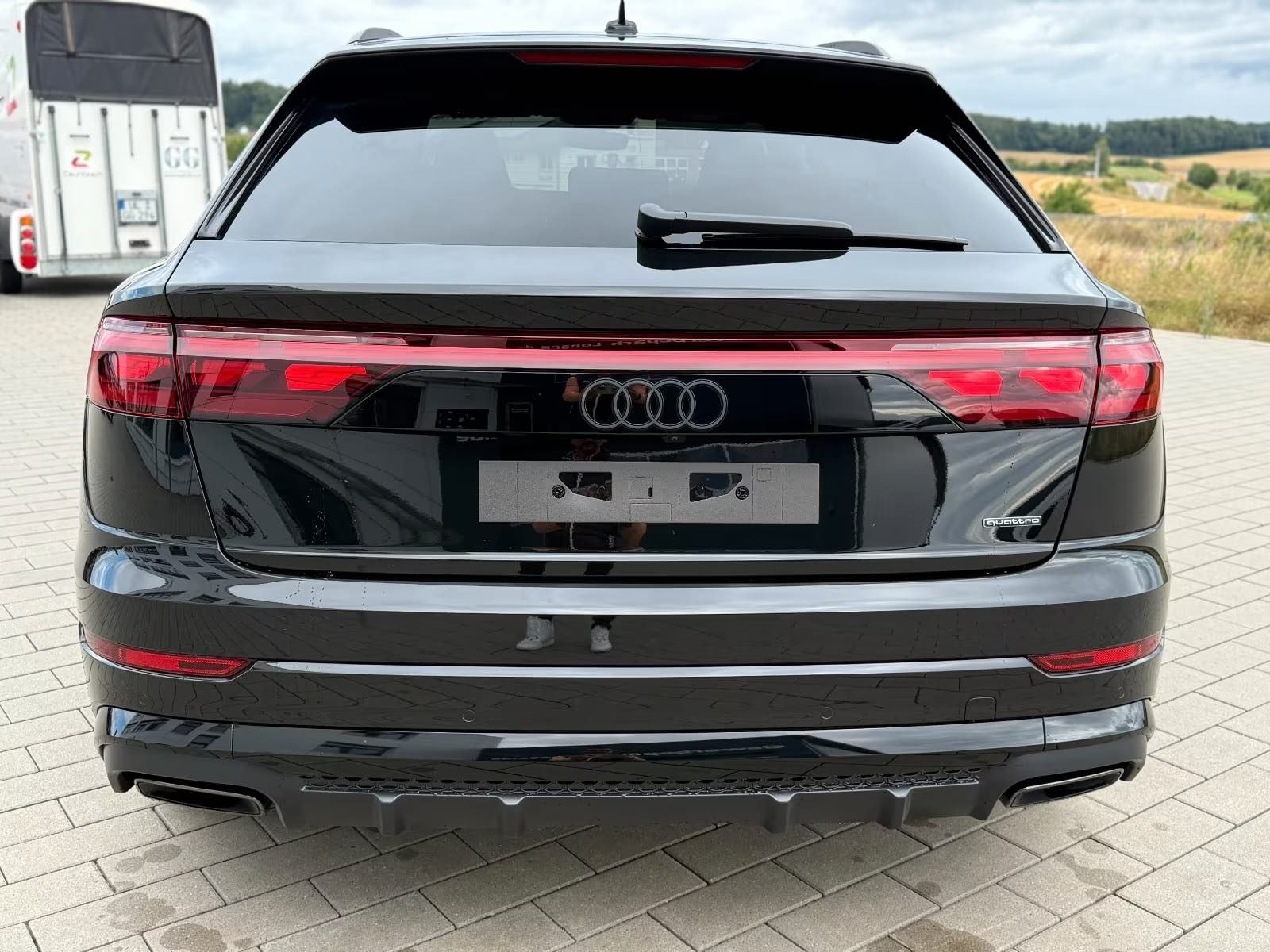 Audi Q8 55 TFSI e quattro 6