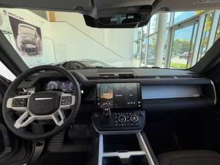 Land Rover Defender 110 S