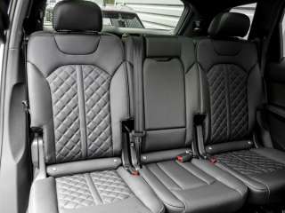 Audi Q7 S line 7 locuri