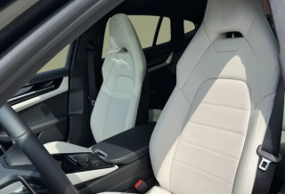 Porsche Panamera 4 E-Hybrid 6