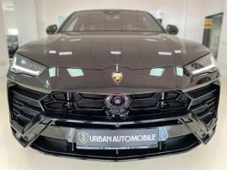 Lamborghini Urus 4
