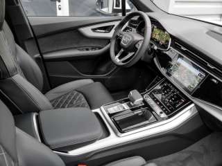 Audi Q7 S line 7 locuri
