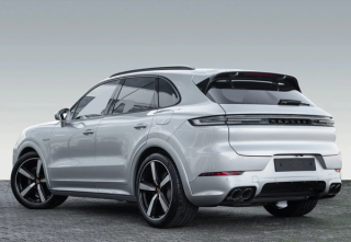 Porsche Cayenne E-Hybrid 3