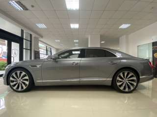 Bentley Flying Spur V8 8