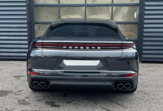 Porsche Panamera 4 E-Hybrid Exclusive Design