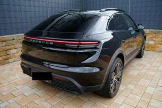 Porsche Macan Electric 4