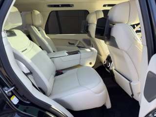 Land Rover Range Rover P550e SV