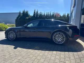 Porsche Panamera 4 E-Hybrid Bi-Color