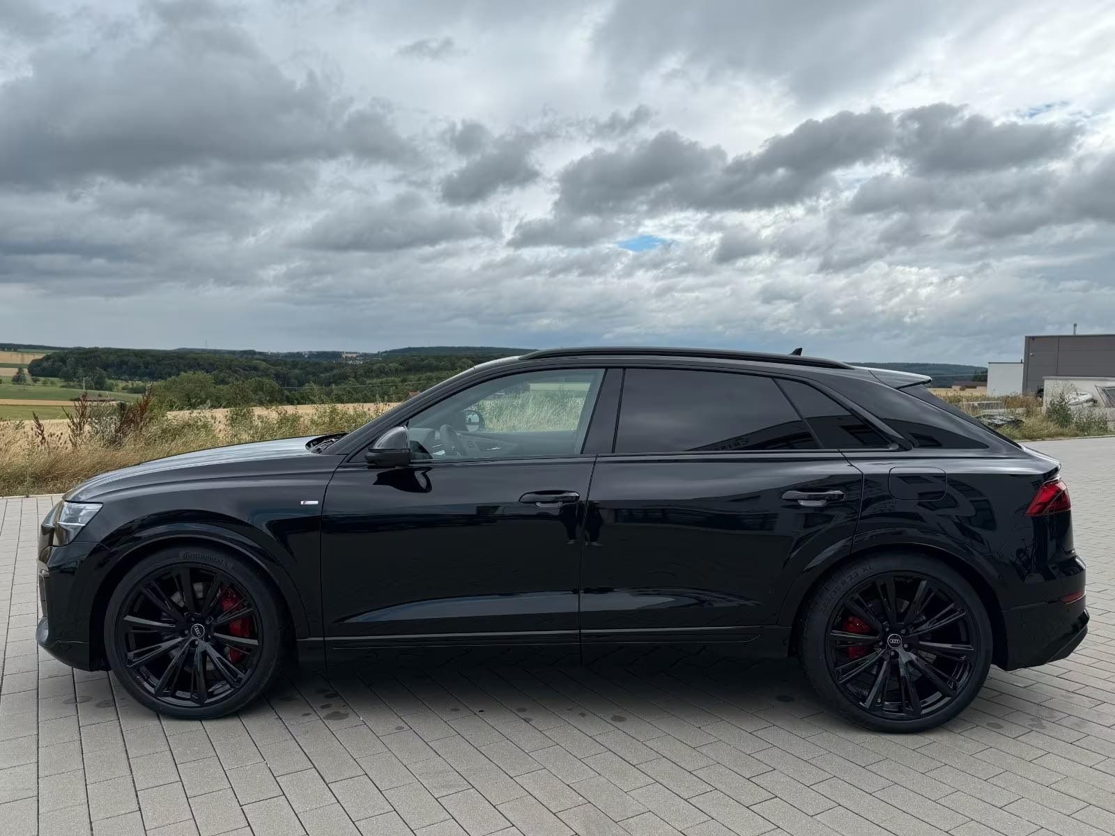 Audi Q8 55 TFSI e quattro 3