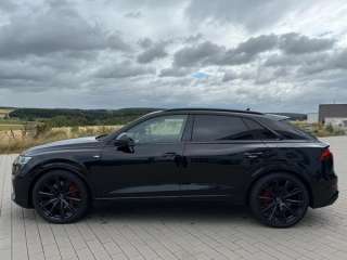 Audi Q8 55 TFSI e quattro 3