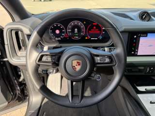 Porsche Cayenne E-Hybrid Black Edition