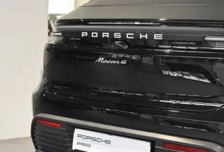 Porsche Macan Electric 4