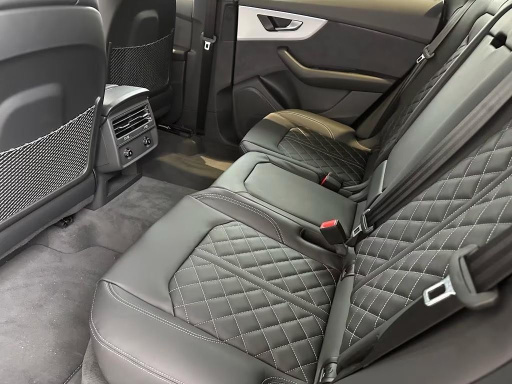 Audi Q8 50 TDI Quattro S Line 7