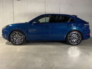 Porsche Cayenne E-Hybrid Coupé Black Edition