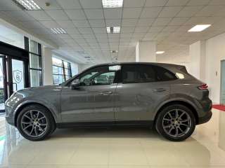 Porsche Cayenne FACELIFT 6