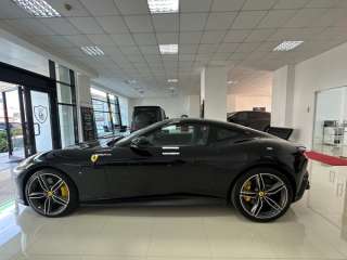 Ferrari Roma 6