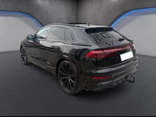 Audi Q8 TFSI e quattro S line business