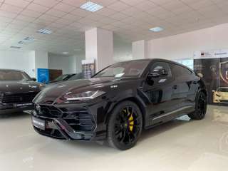 Lamborghini Urus 3