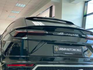Lamborghini Urus 8