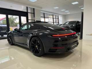 Porsche 911 Carrera 7