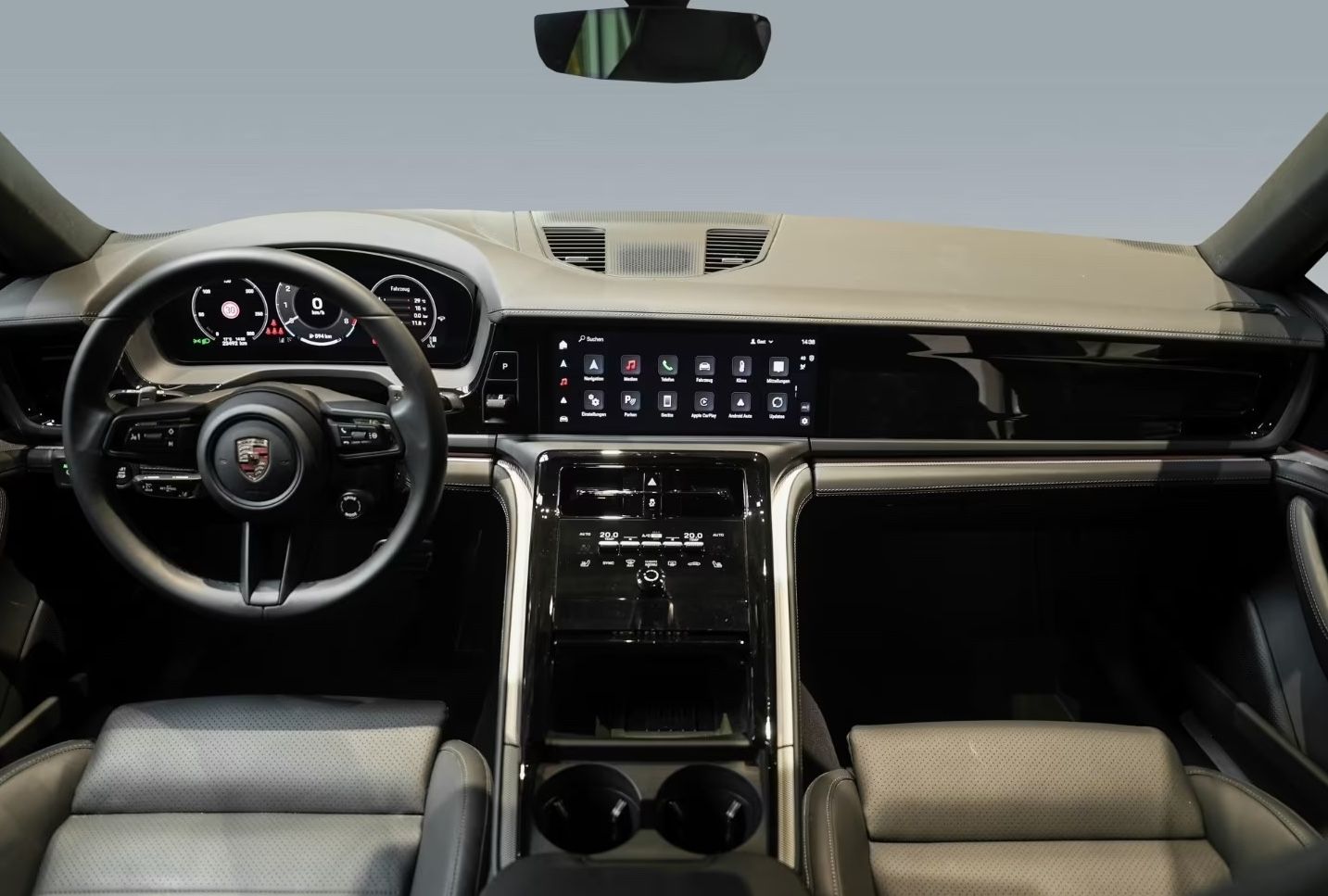Porsche Panamera 4 8