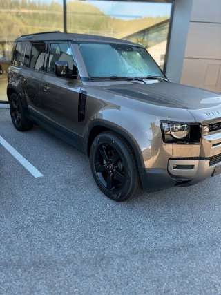 Land Rover Defender 110 S
