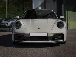 Porsche 911 Carrera 992 II Kreide bordeaux