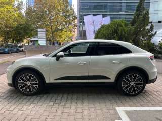 Porsche Macan 3