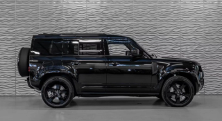 Land Rover Defender D300 110 X-Dynamic SE 3