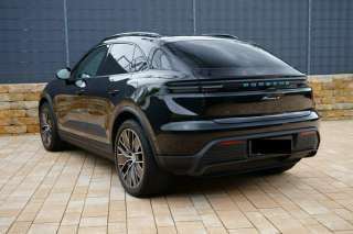Porsche Macan Electric 4