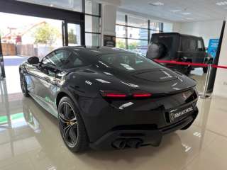 Ferrari Roma 8