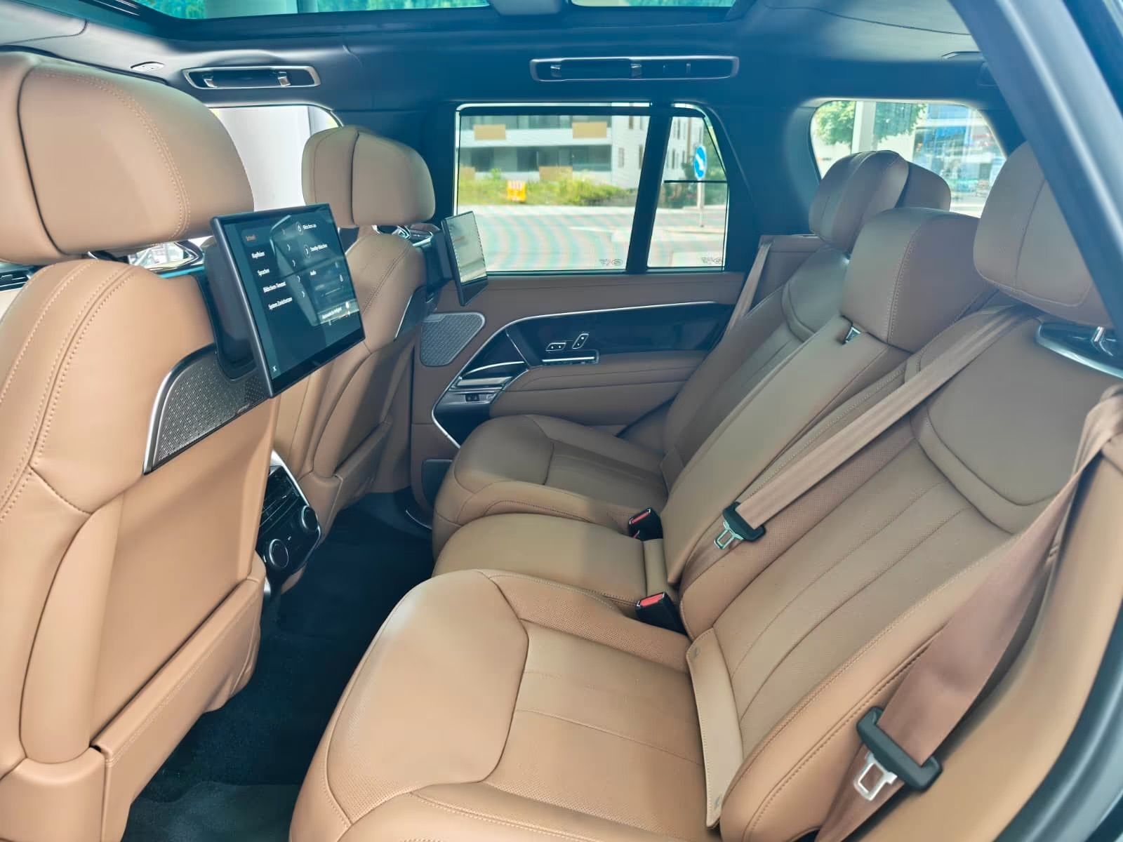 Land Rover Range Rover Autobiography P550e PHEV 7