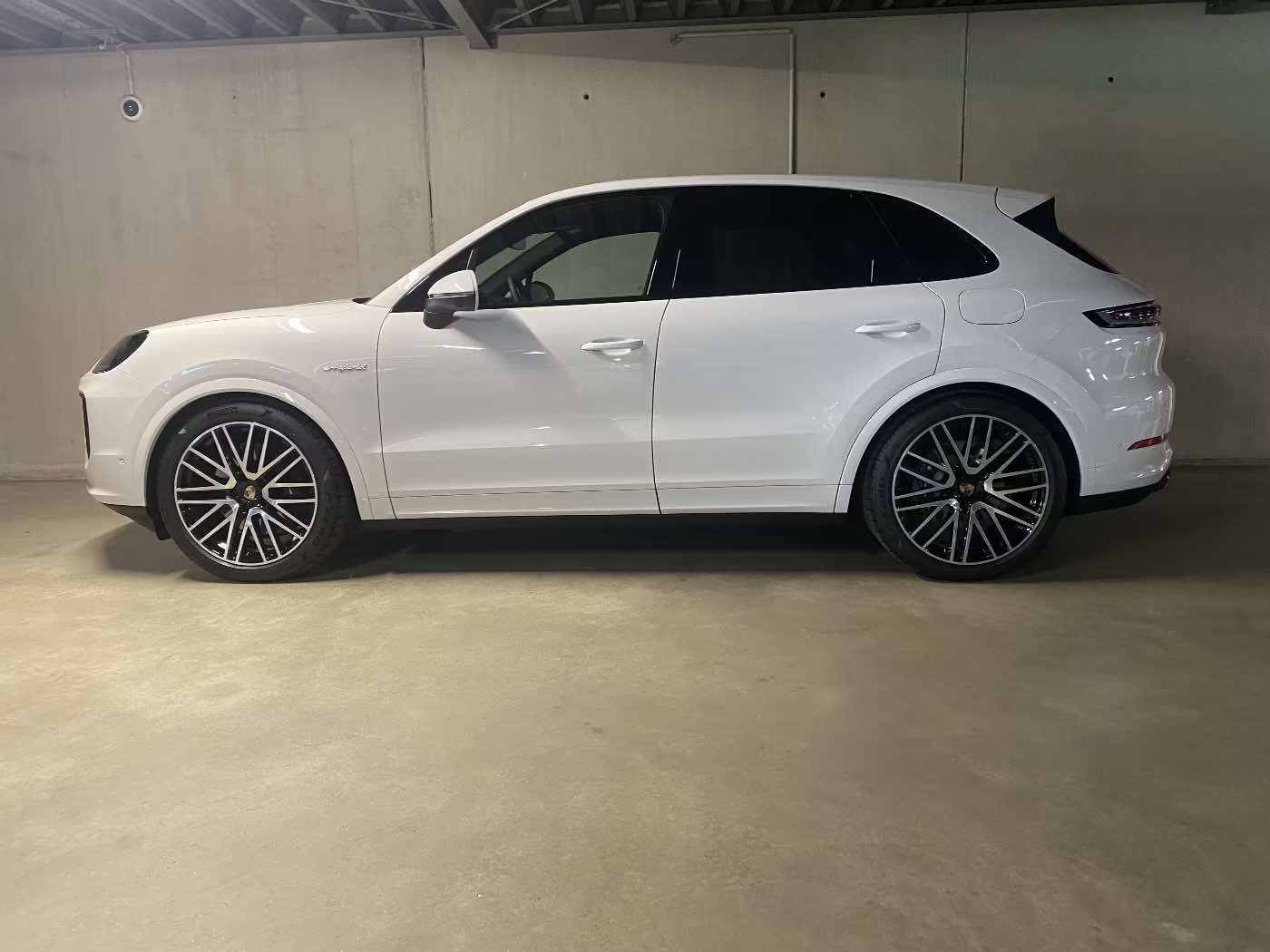 Porsche Cayenne 2