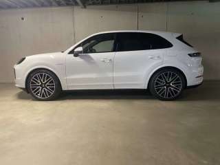 Porsche Cayenne 2
