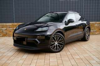 Porsche Macan Electric 4