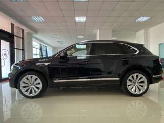 Bentley Bentayga 8