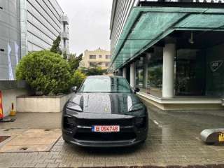 Porsche Macan 4