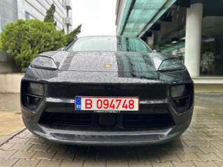 Porsche Macan 2