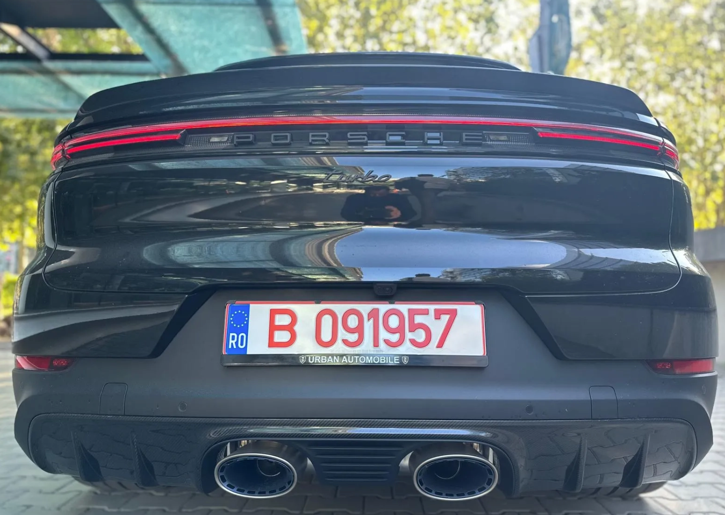 Porsche Cayenne Turbo E-Hybrid Coupe GT 8